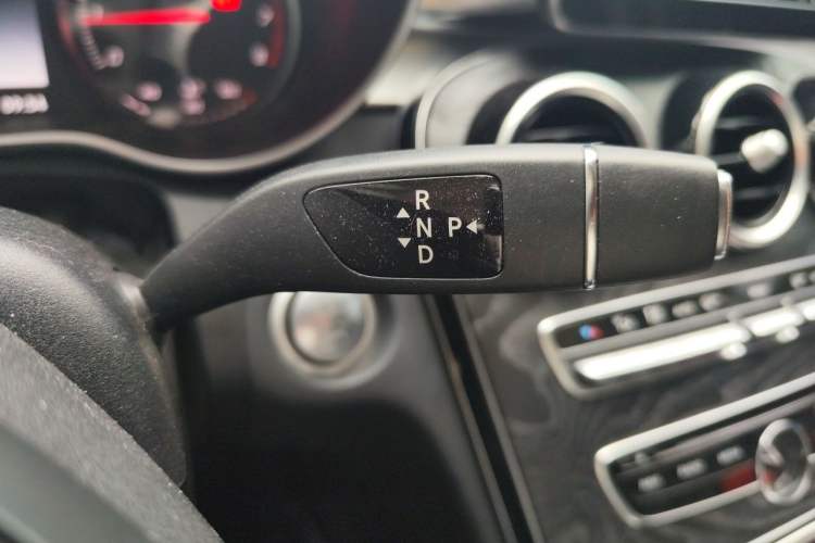 Used Mercedes-Benz C-Class 2017 C 200 L Gear Lever