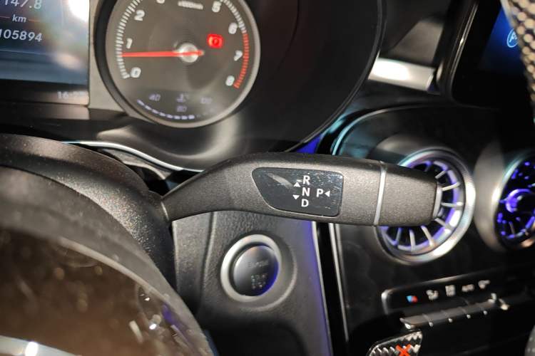 Used Mercedes-Benz C-Class 2017 Facelift C 180 Estate Gear Lever