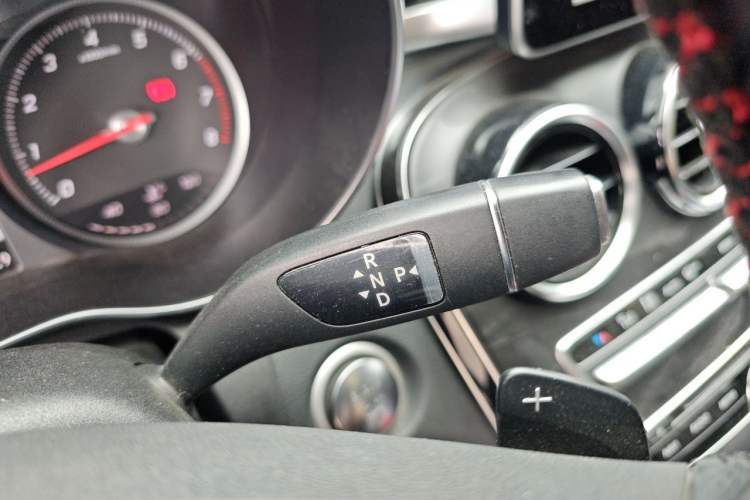 Used Mercedes-Benz C-Class 2017 Facelift C 200 L Sport Edition Gear Lever