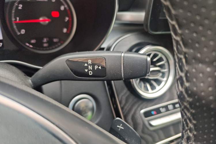 Used Mercedes-Benz C-Class 2017 C 200 L Sport Edition Gear Lever