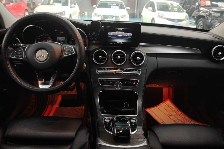 Used Mercedes-Benz C-Class 2017 C 200 L Sport Edition Gear Lever