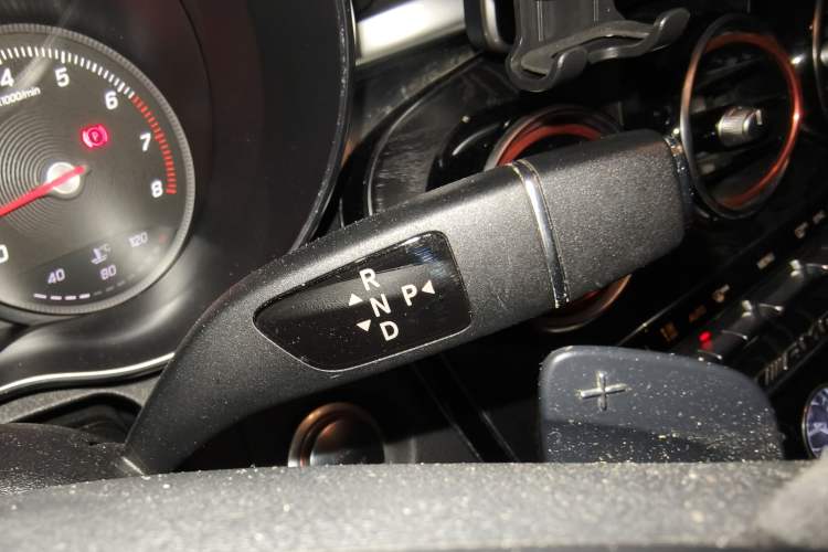 Used Mercedes-Benz C-Class 2017 Facelift C 200 L Sport Edition Gear Lever
