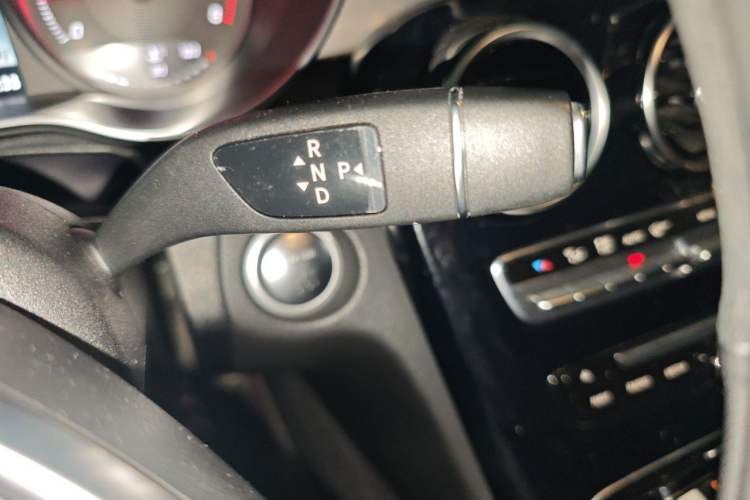 Used Mercedes-Benz C-Class 2017 C 200 Sport Edition Gear Lever