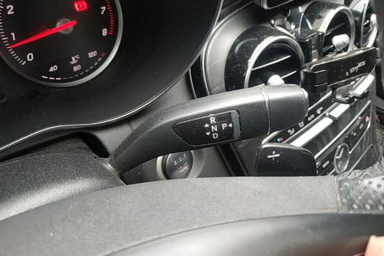 Used Mercedes-Benz C-Class 2017 C 180 L Sport Edition Gear Lever