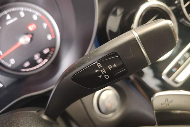 Used Mercedes-Benz C-Class 2017 Restyled C 200 Sport Edition Gear Lever