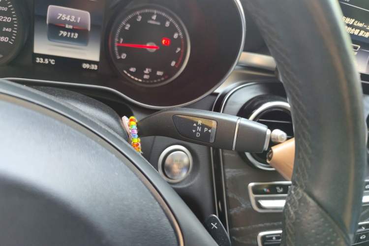 Used Mercedes-Benz C-Class 2017 Facelift C 200 L Sport Edition Gear Lever