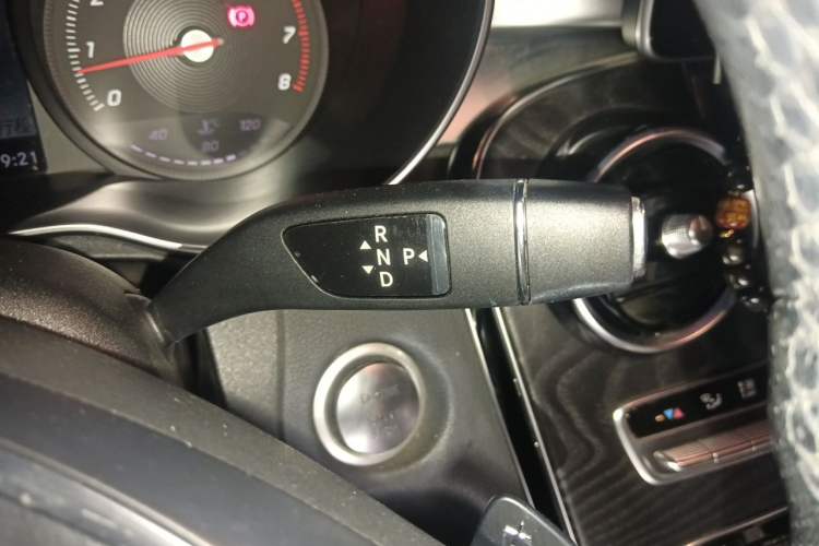 Used Mercedes-Benz C-Class 2017 Facelifted C 180 L Stylish Edition Gear Lever