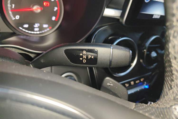 Used Mercedes-Benz C-Class 2017 C 200 L Sport Edition Gear Lever