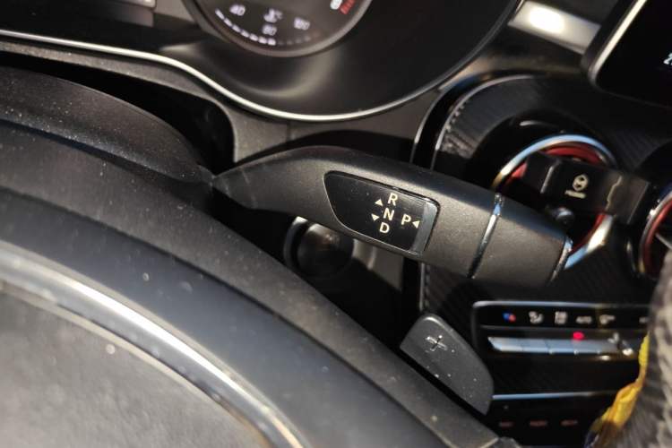 Used Mercedes-Benz C-Class 2017 C 180 L Sport Edition Gear Lever