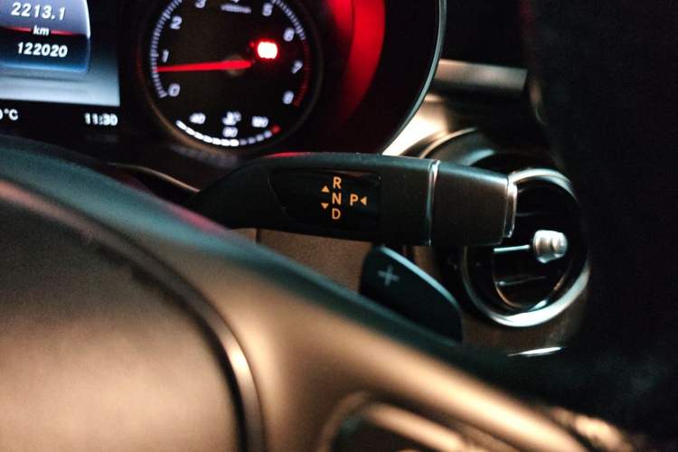Used Mercedes-Benz C-Class 2017 Facelift C 200 L Sport Edition Gear Lever