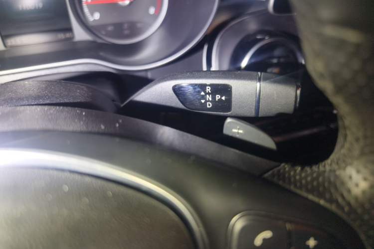 Used Mercedes-Benz C-Class 2017 C 200 L 4MATIC Sport Edition Gear Lever