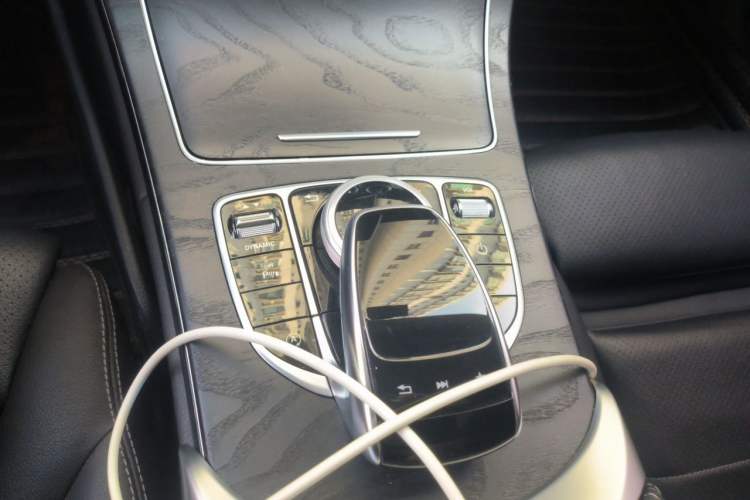 Used Mercedes-Benz C-Class 2017 Facelift C 200 L Sport Edition Gear Lever