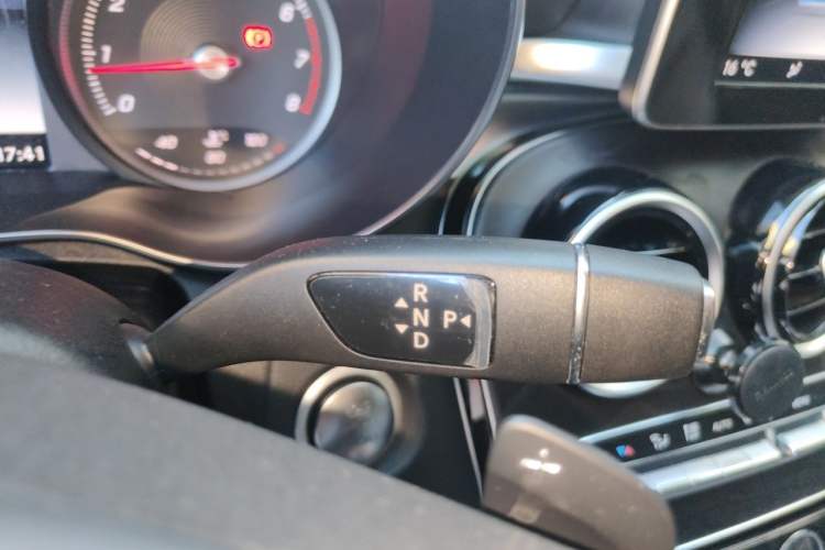 Used Mercedes-Benz C-Class 2017 Restyled C 180 L Fashion Edition Sport Version Gear Lever