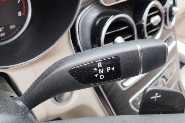 Used Mercedes-Benz C-Class 2017 Facelift C 200 L Sport Edition Gear Lever