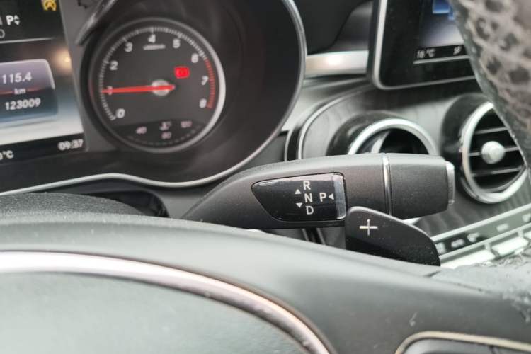 Used Mercedes-Benz C-Class 2017 Restyled C 180 L Fashion Edition Sport Version Gear Lever