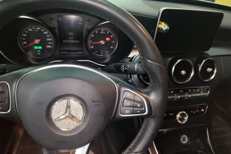 Used Mercedes-Benz C-Class 2017 Restyled C 180 L Fashion Edition Sport Version Gear Lever