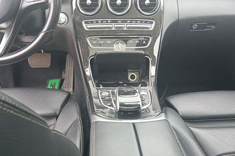 Used Mercedes-Benz C-Class 2017 C 200 L Sport Edition Gear Lever