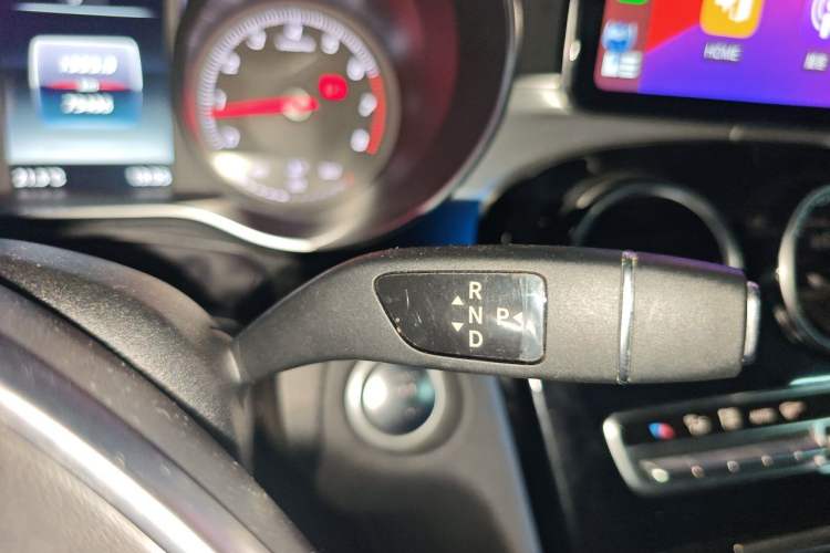 Used Mercedes-Benz C-Class 2017 C 200 Sport Edition Gear Lever