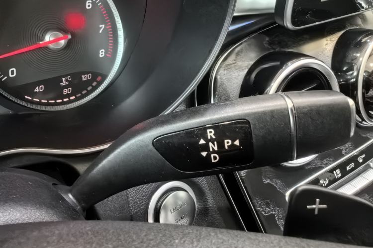 Used Mercedes-Benz C-Class 2017 Facelift C 200 L Sport Edition Gear Lever