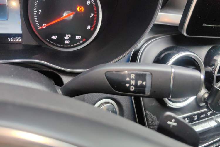 Used Mercedes-Benz C-Class 2017 C 200 L Sport Edition Gear Lever
