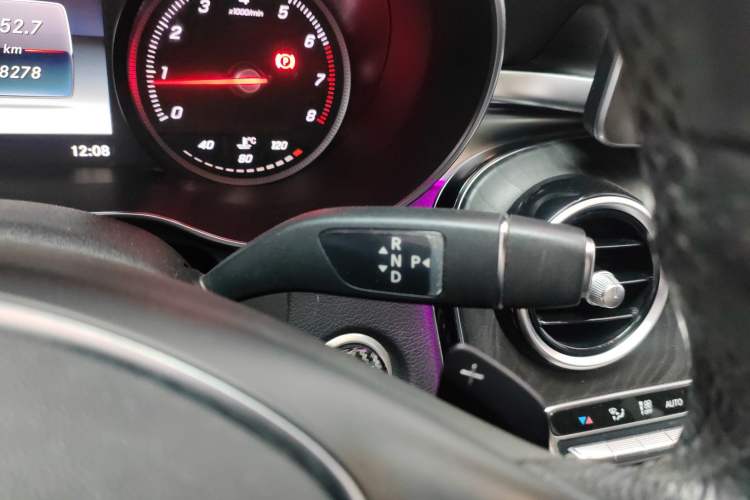 Used Mercedes-Benz C-Class 2017 Restyled C 180 L Fashion Edition Sport Version Gear Lever