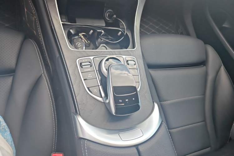 Used Mercedes-Benz C-Class 2017 Restyled C 180 L Fashion Edition Sport Version Gear Lever
