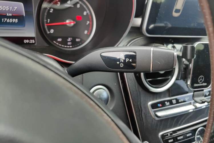 Used Mercedes-Benz C-Class 2017 C 180 L Sport Edition Gear Lever