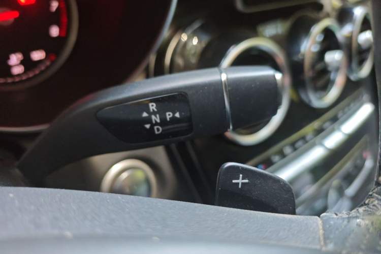Used Mercedes-Benz C-Class 2017 C 200 L Sport Edition Gear Lever