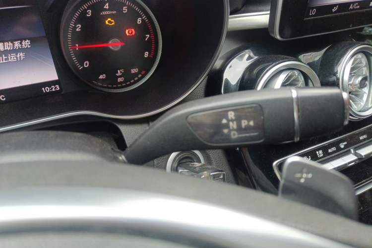 Used Mercedes-Benz C-Class 2017 C 200 Sport Edition Gear Lever