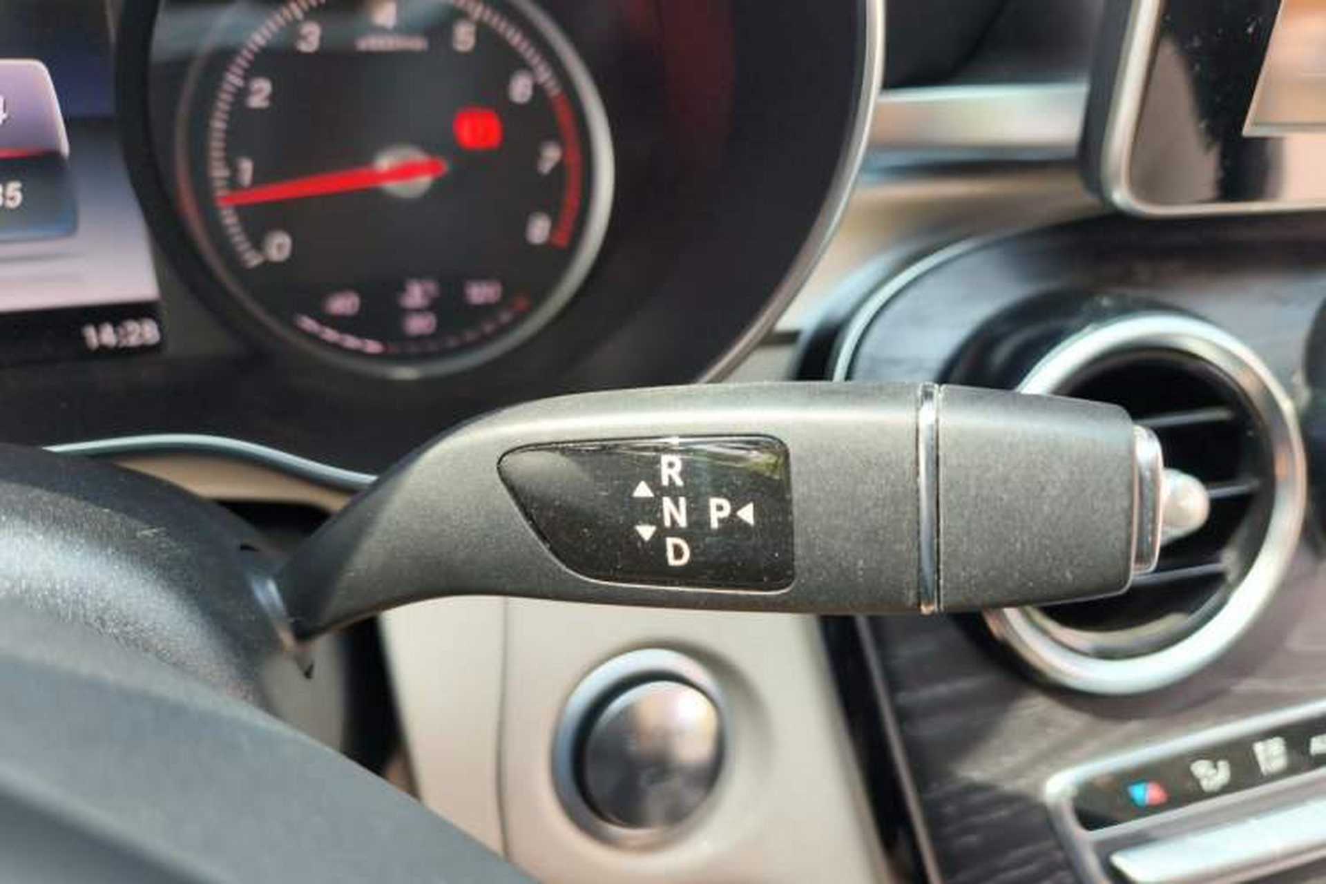 Used Mercedes-Benz C-Class 2017 Facelift C 200 L Sport Edition Gear Lever