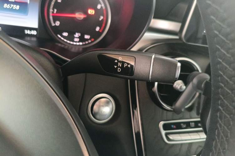 Used Mercedes-Benz C-Class 2017 Restyled C 180 L Fashion Edition Sport Version Gear Lever