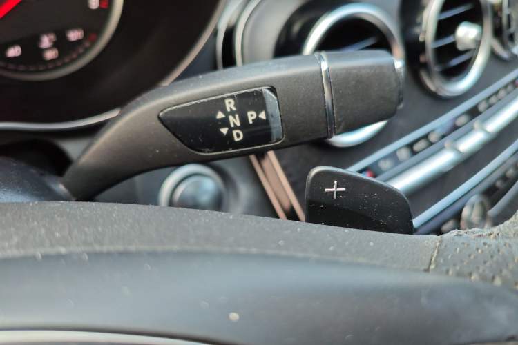Used Mercedes-Benz C-Class 2017 C 180 L Sport Edition Gear Lever