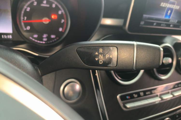 Used Mercedes-Benz C-Class 2017 Restyled C 180 L Fashion Edition Sport Version Gear Lever