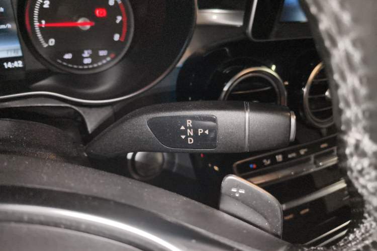 Used Mercedes-Benz C-Class 2017 C 200 Coupe Gear Lever