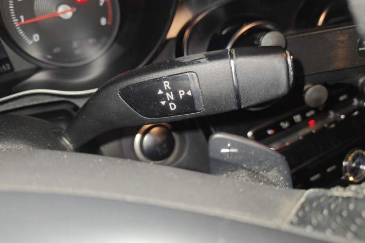 Used Mercedes-Benz C-Class 2017 Restyled C 180 L Fashion Edition Sport Version Gear Lever