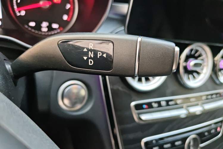 Used Mercedes-Benz C-Class 2017 Facelifted C 180 L Stylish Edition Gear Lever