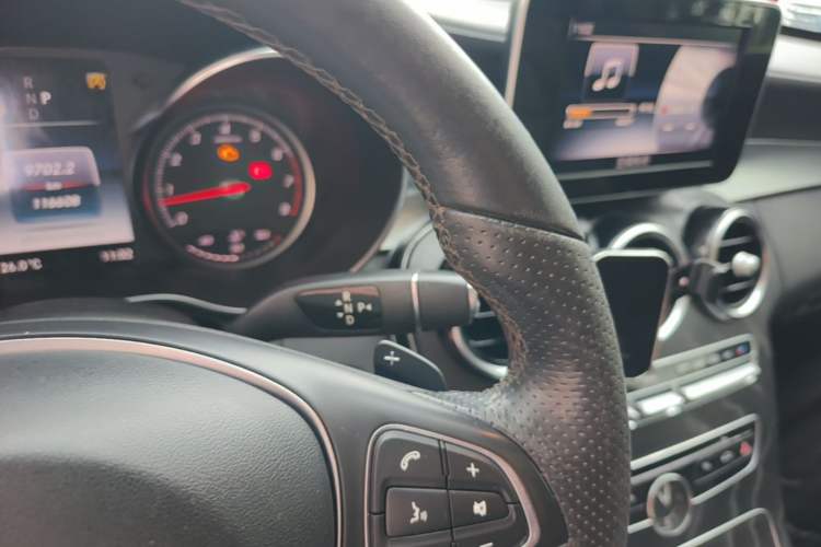 Used Mercedes-Benz C-Class 2017 Facelift C 200 L Sport Edition Gear Lever