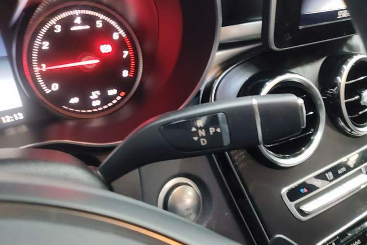 Used Mercedes-Benz C-Class 2017 C 200 L Sport Edition Gear Lever