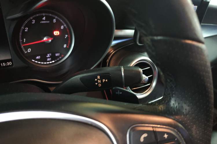 Used Mercedes-Benz C-Class 2017 C 200 station wagon Gear Lever