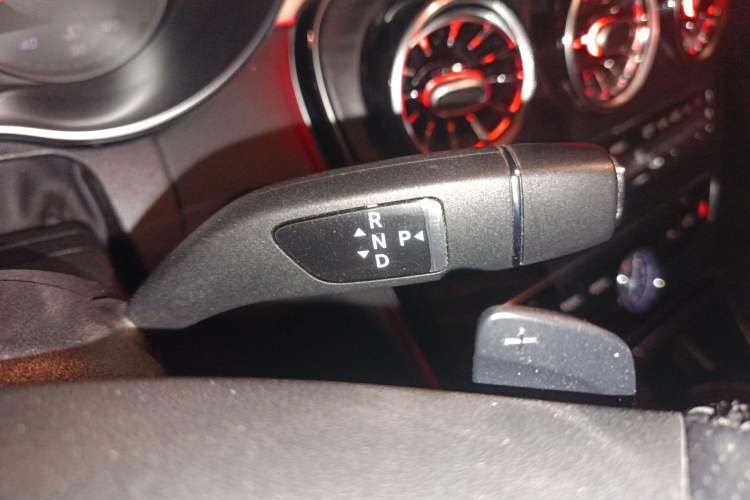 Used Mercedes-Benz C-Class 2017 Facelift C 200 L Gear Lever