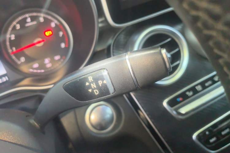 Used Mercedes-Benz C-Class 2017 Restyled C 180 L Fashion Edition Sport Version Gear Lever