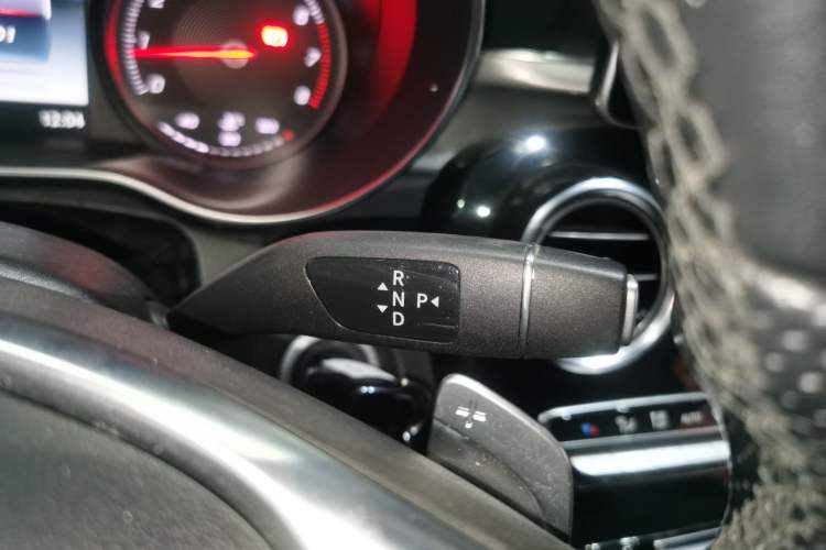 Used Mercedes-Benz C-Class 2017 Facelift C 200 Coupe Gear Lever