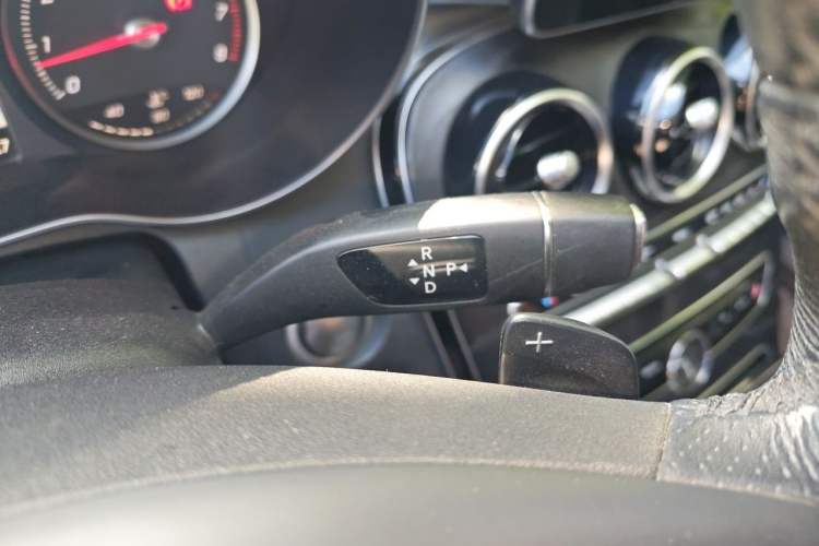 Used Mercedes-Benz C-Class 2017 Facelift C 200 L Sport Edition Gear Lever