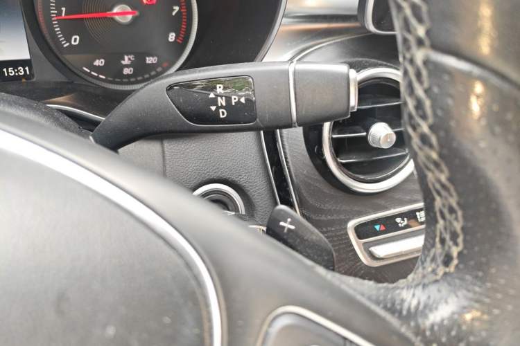 Used Mercedes-Benz C-Class 2017 Facelift C 200 L Sport Edition Gear Lever