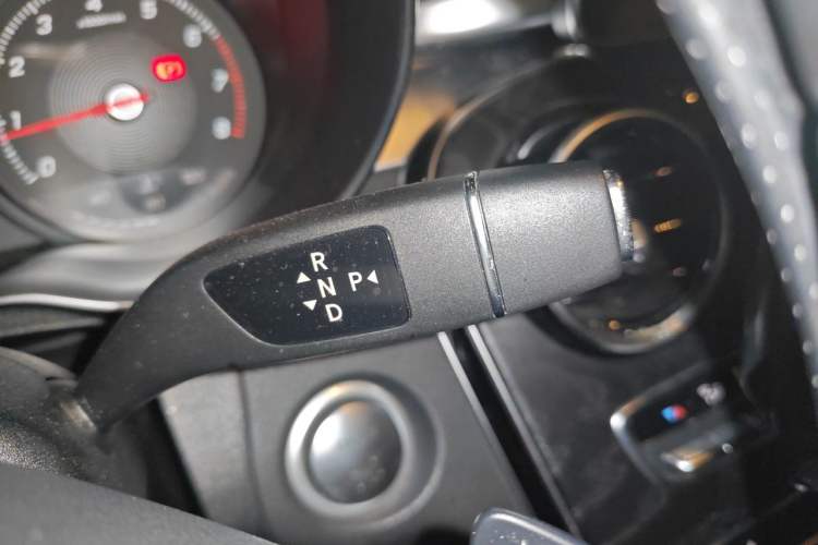 Used Mercedes-Benz C-Class 2017 Restyled C 180 L Fashion Edition Sport Version Gear Lever