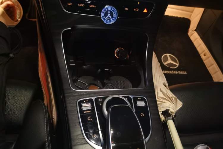 Used Mercedes-Benz C-Class 2017 Facelift C 200 L Sport Edition Gear Lever