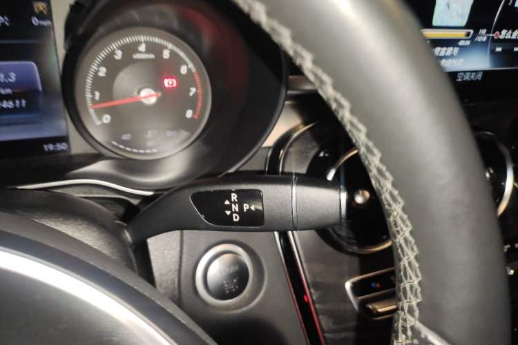 Used Mercedes-Benz C-Class 2017 C 180 L Sport Edition Gear Lever