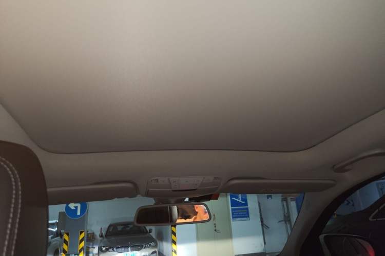 Used Mercedes-Benz C-Class 2017 Facelift C 200 L Sport Edition Headliner