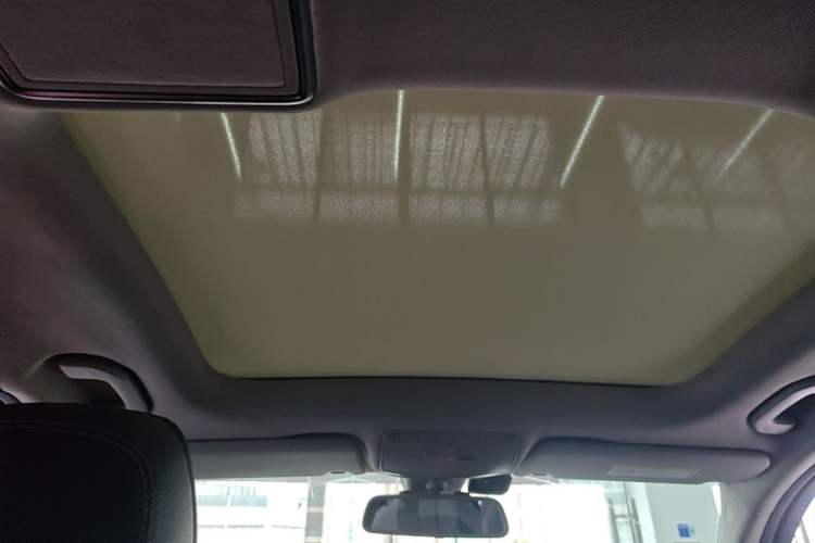 Used Mercedes-Benz C-Class 2017 C 200 L Sport Edition Headliner