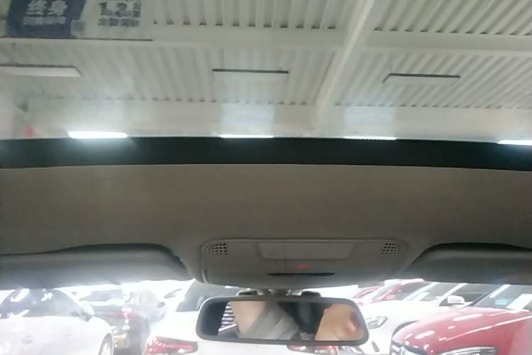 Used Mercedes-Benz C-Class 2017 Facelift C 200 L Sport Edition Headliner